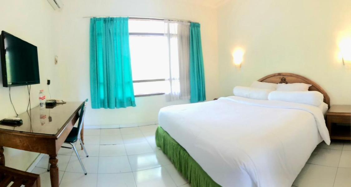 Front One Resort Indraloka Temanggung Εξωτερικό φωτογραφία
