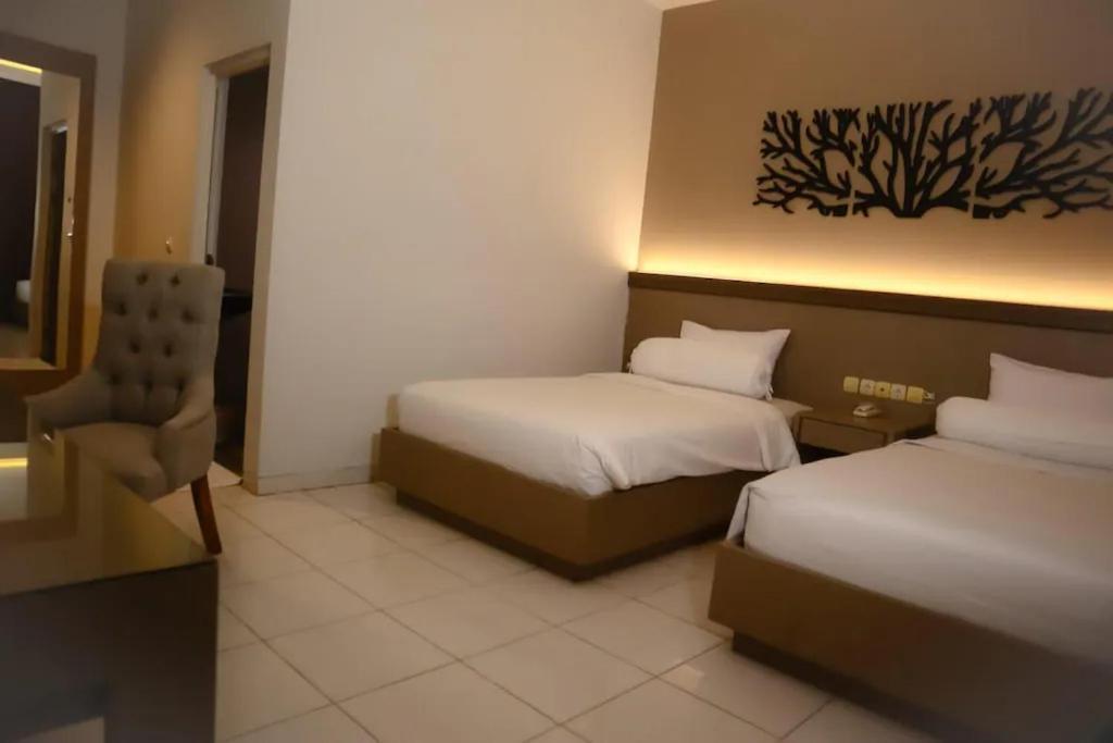 Front One Resort Indraloka Temanggung Εξωτερικό φωτογραφία