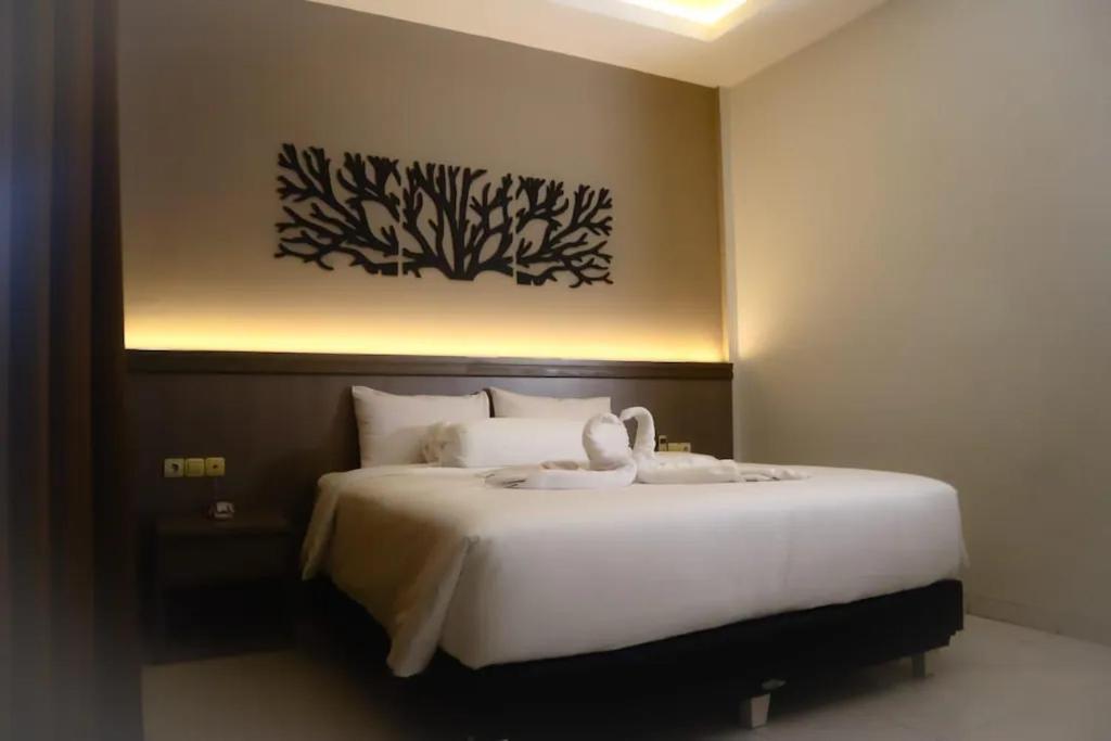 Front One Resort Indraloka Temanggung Εξωτερικό φωτογραφία